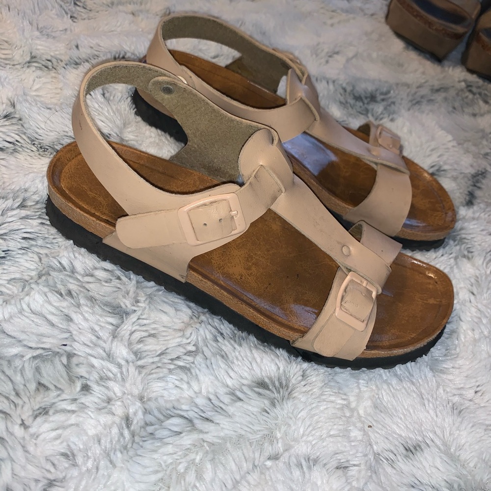 Sandals - Picture 2 of 3